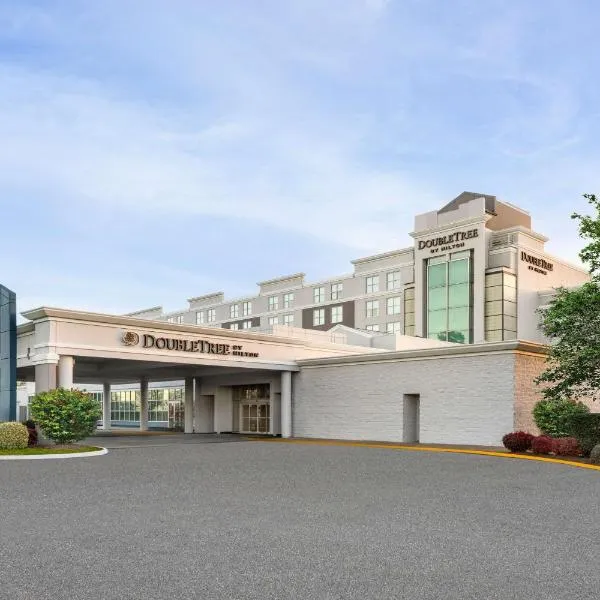 DoubleTree by Hilton Norfolk Airport, hotel in Norfolk