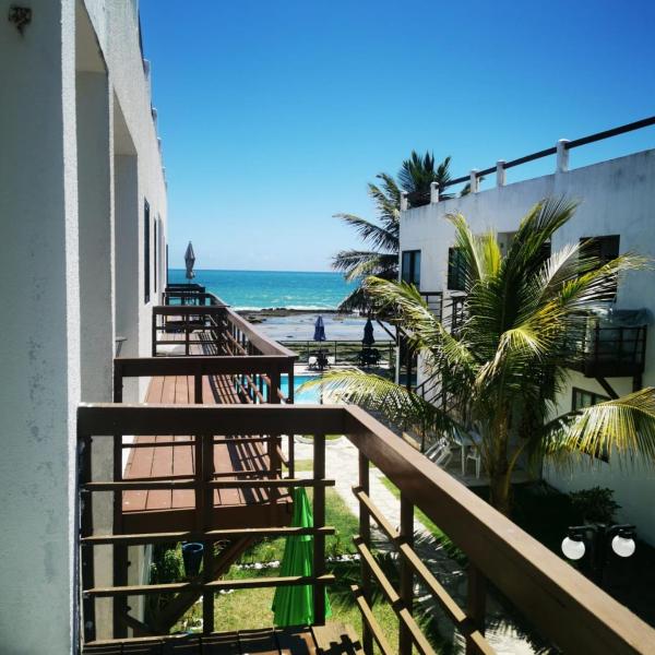 PÉ NA AREIA Aptº 112 - COND VILLAGE DOS CAVALEIROS