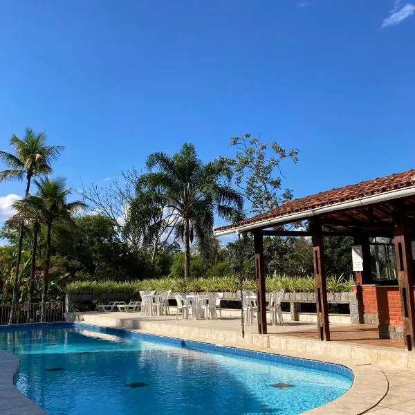 Pousada Vale das Flores, hotel v destinaci Penedo