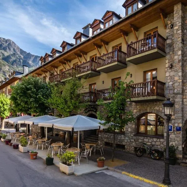 Hotel Ciria, hotel v destinaci Benasque