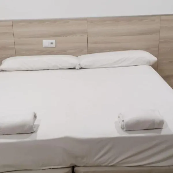 SM Apartments, hotel di Lleida