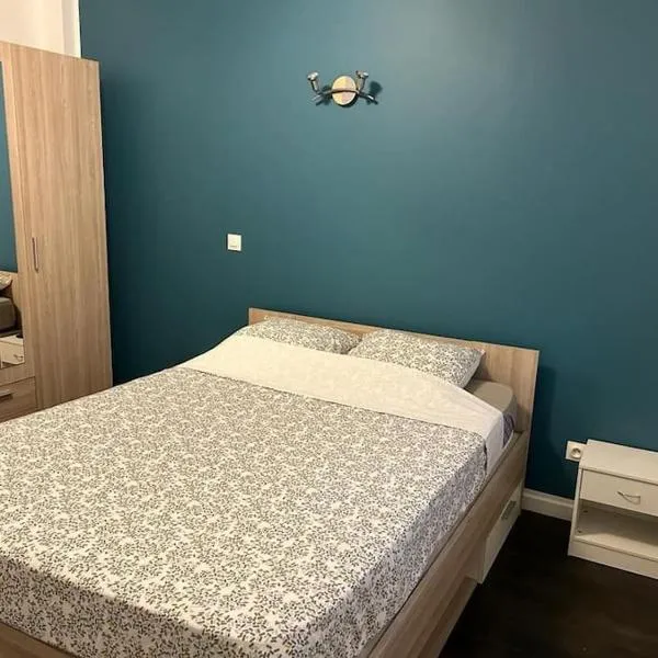 Charmante dépendance Villejuif, hotel en Villejuif