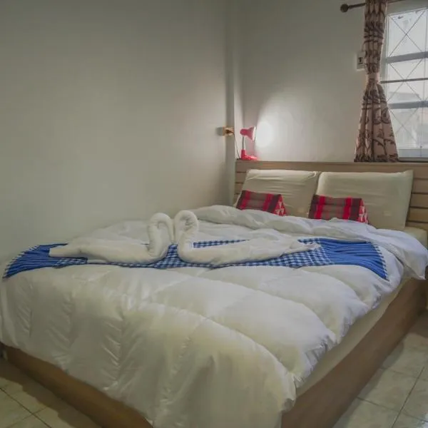 Noot's Guesthouse, hotel v destinaci Kanchanaburi
