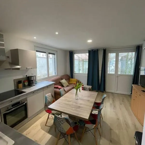 Appartement T3 avec jardin et véranda, hotel a Saint-Priest