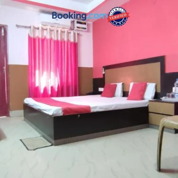 Hotel Samrat Palace Puri Near Sea Beach Excellent Service, hotel in Puri