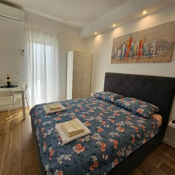 Room Ela: Donji Seget şehrinde bir otel