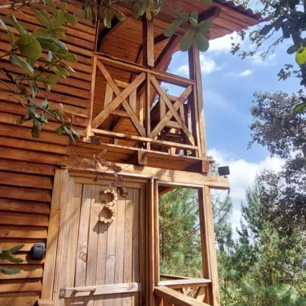 Cabaña en el Bosque de San José del Pacífico 3, hotel a El Pacífico