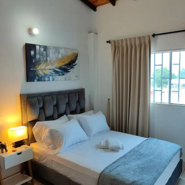 ApartaHostal Quintanilla, hotel in Villanueva