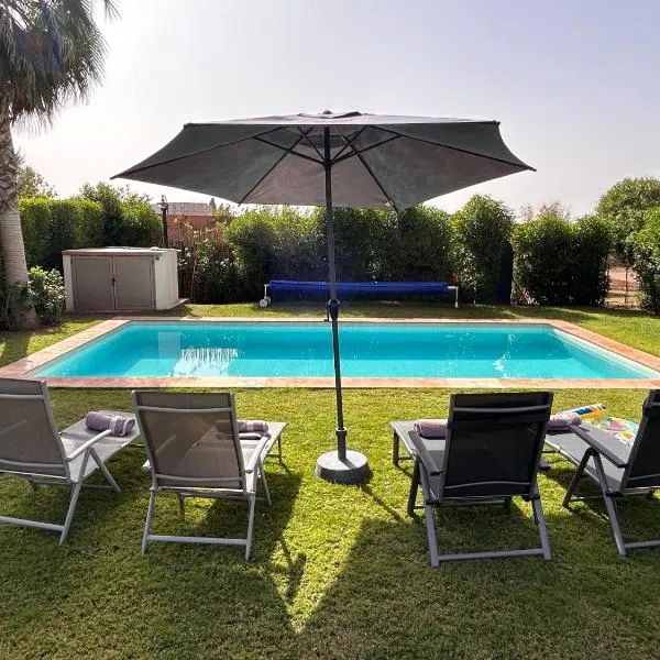 LUXUEUSE VILLA AVEC PISCINE PRIVEE PROCHE D'AGADIR, hotel in Agadir