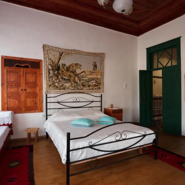 GuestHouse 1805, hotel in Gjirokastër