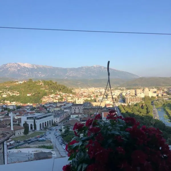 Guest House LION, hotel in Berat