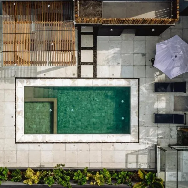 JQY Beach Flats - 950m da Praia - Garagem subterrânea - Estação de carregamento para veículos elétricos, khách sạn ở Juquei