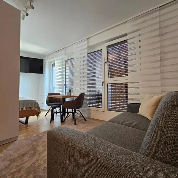 HIGH CLASS - Design Apartment - Favorite Place - Full Equipment - Public Transport, Hotel in Nürnberg