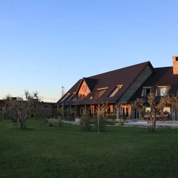 Lahuta e Vjeter Agroturizem, hotel v destinaci Laç