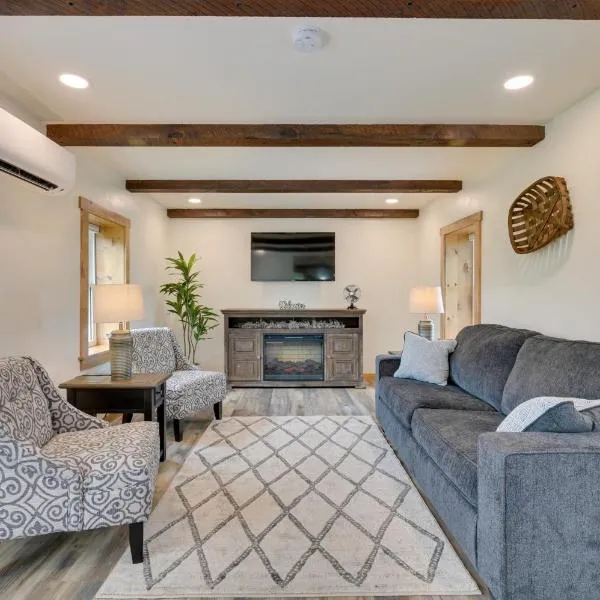 Charming Biglerville Home with Patio and Yard!, hotel v destinaci Biglerville