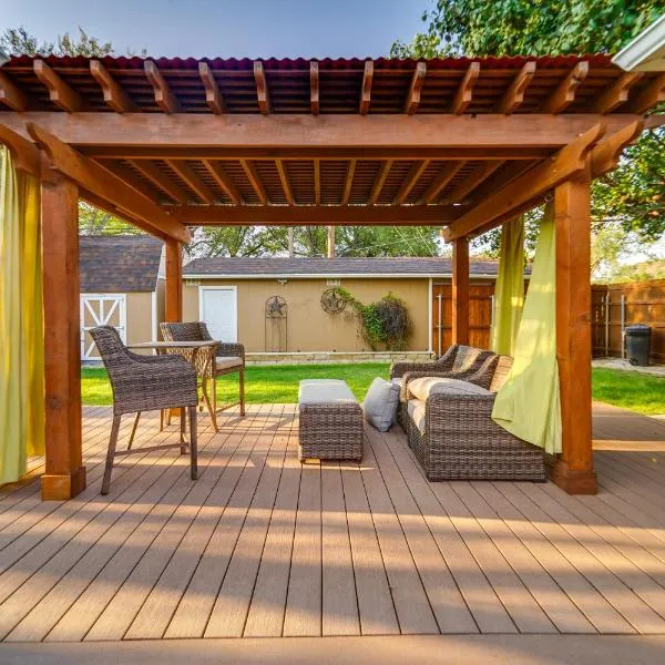 Lovely Lubbock Home with Furnished Deck and Grill, hotel in Lubbock