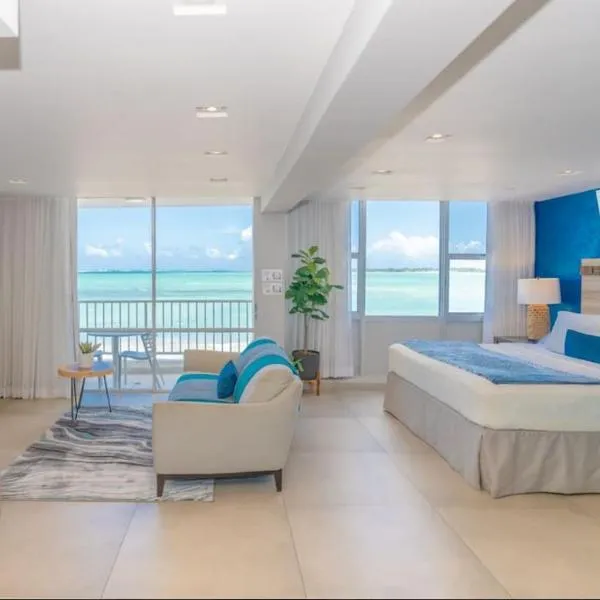 Modern Jewel Beachfront Isla Verde、サンファンのホテル