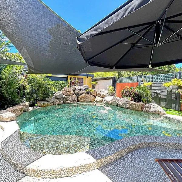Oasis, in leafy Whitfield.、Edge Hillのホテル