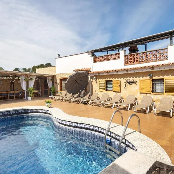 Cal Ramon con piscina, hotel v destinaci Rubí