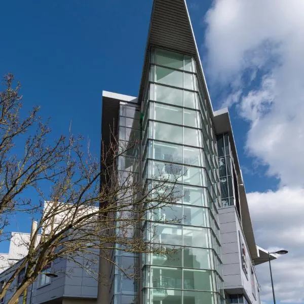 Holiday Inn Derby Riverlights by IHG, hotel in Derby