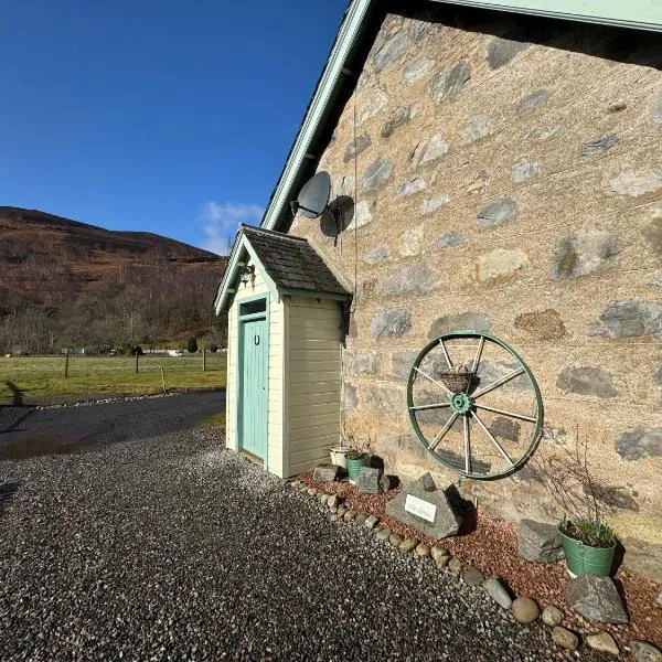 Rosemount Bothy - Highland Cottage, hótel í Achnasheen