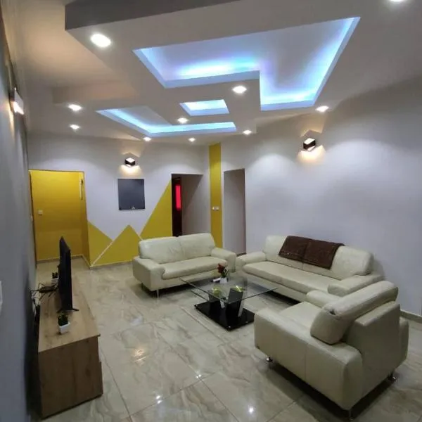 HOTEL APPART B4U - Etoudi, hotel v destinaci Yaoundé