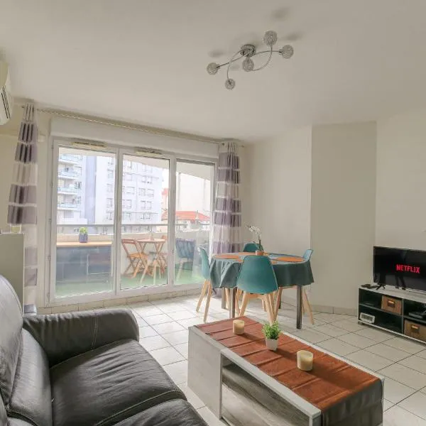 Fonctionnel et Calme avec parking gratuit, hotel in Villeurbanne