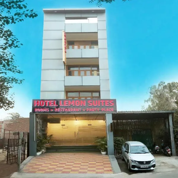 Hotel Lemon Suites & Banquet Noida Sector 62, hotel v destinaci Noida