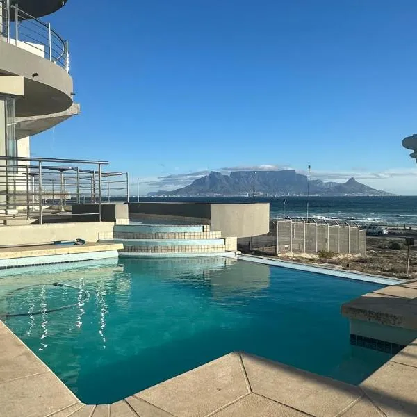 Oceansnest Guest House, hotell sihtkohas Bloubergstrand