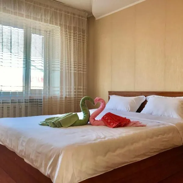 City Center Apartment, hotel in Karagandy