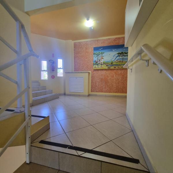 Residencial Cristina's-Apartamentos de 2-3 Quartos equipados com WiFi Garagem-Excelente Localização - Foto 3