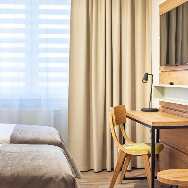 NOVY Hotel, hotel in Zielona Góra