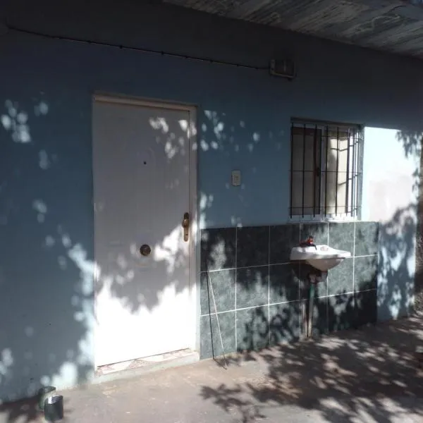 Hospedaje Espindoliky, hotel a Bella Vista