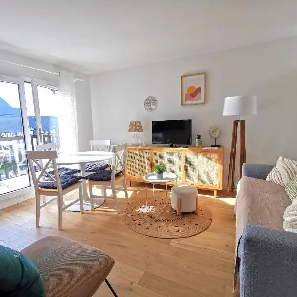 Cabourg cosy, appartement refait à neuf, 5 min à pied de la mer, hôtel à Cabourg