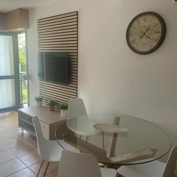 Fisterra. Primera línea playa Langosteira, khách sạn ở Finisterre