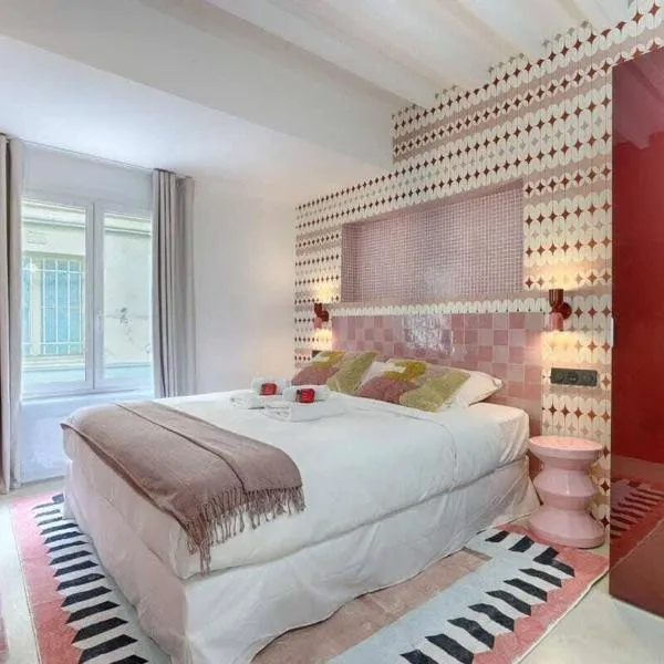 Les Halles - Luxurious & colorful 4BD for 16 guest