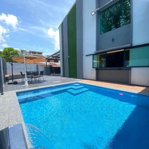 LYL Jaccuzi Private Pool House - 16PAX, hotel in Ipoh
