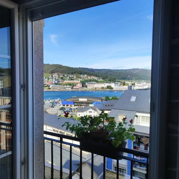 Piso céntrico en Viveiro con aparcamiento, מלון בויביירו