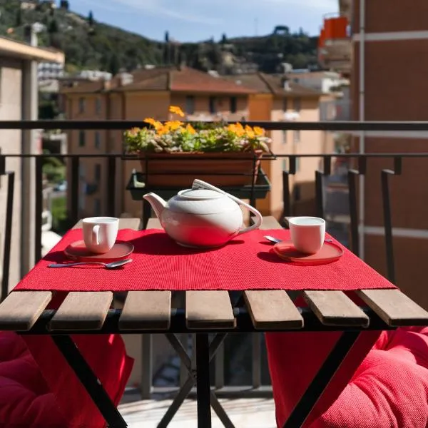 [Free Parking] Un angolo di sole a MareBu!, hotel a Rapallo