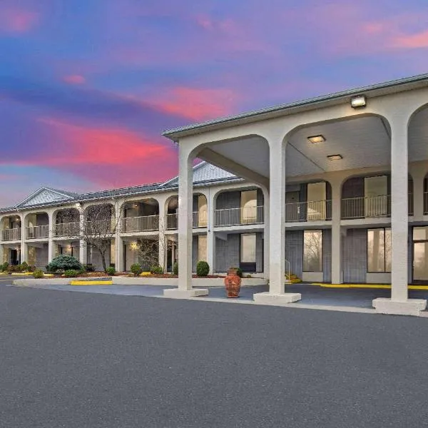 Days Inn by Wyndham Columbia Kentucky, hotel v destinaci Columbia