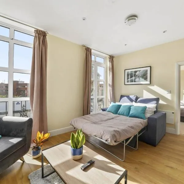 Luxury Apartments 2 Bedrooms Central Maidenhead, hotel in Maidenhead