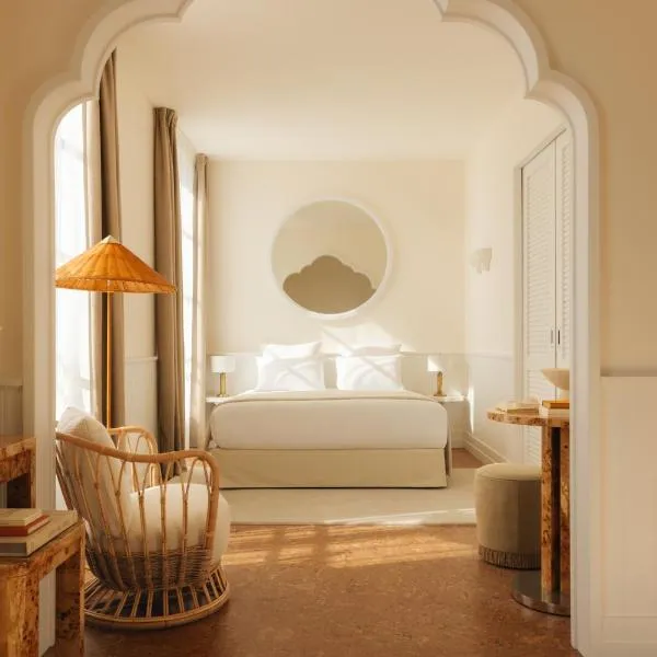 LILOU, hotel v destinácii Hyères