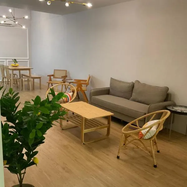 Lemon Olive Stylish Townhouse, ξενοδοχείο σε Kota Bharu