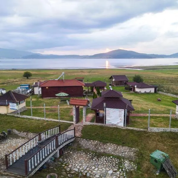 Къщи за гости, hotel in Batak
