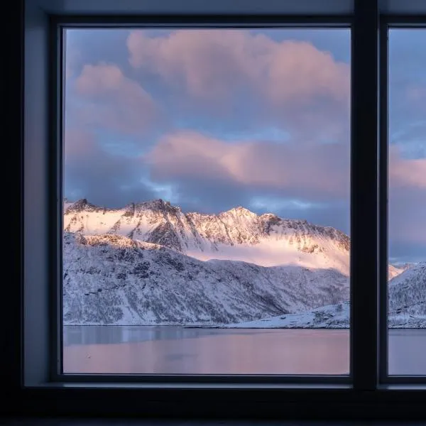 Polar Panorama Lodge, hotel v destinaci Fjordgård