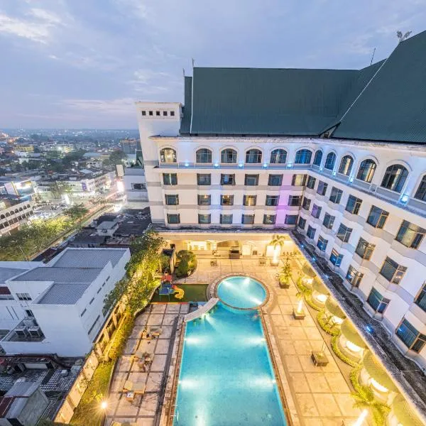 Grand Jatra Hotel Pekanbaru, hotel Palas városában