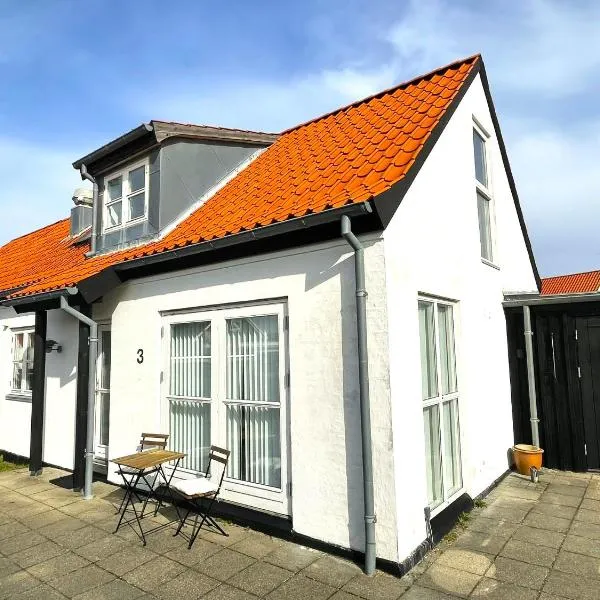 Byhus centralt på Læsø, hotel v destinaci Vesterø Havn