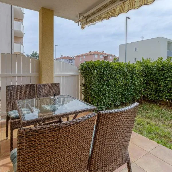 Apartment Mirjana in Karigador, hotel in Karigador