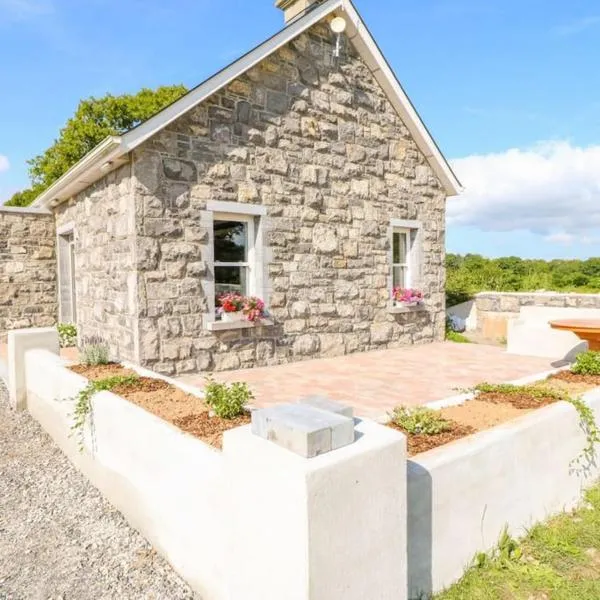 Shannonvale Cottage, hotel in Nenagh