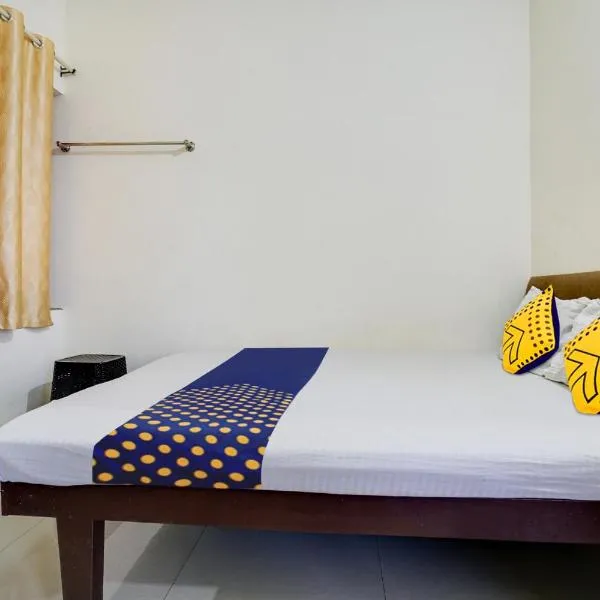 OYO Hotel Chottanikkara Tourist Home: Pulickamaly şehrinde bir otel